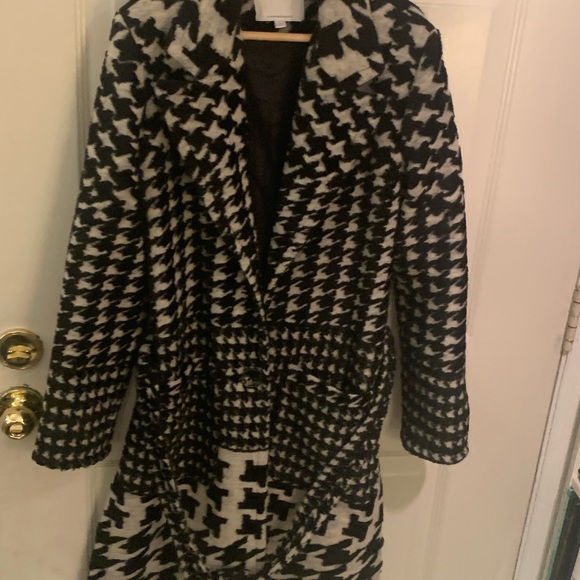 SOLD——Anthropologie Black and White Houndstooth Women’s Sweater Coat - Picture 8 of 12